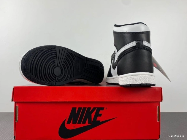 BQ4422-001 High Retro 85 (2023) Black White Jordan 1 0720
